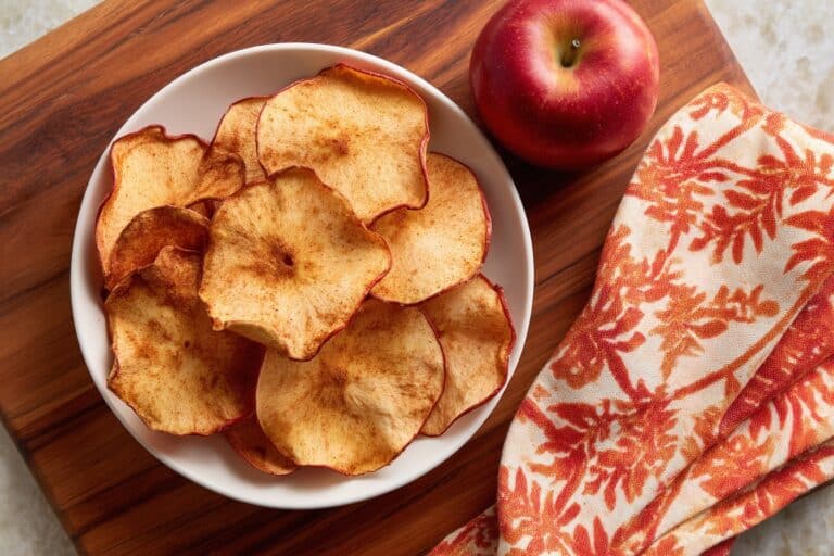 Crispy Air-Fried Cinnamon Apple Chips Recipe